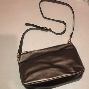 Justfab gold metallic shoulder bag NWOT